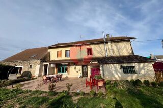  Maison à vendre 10 pièces 220 m²