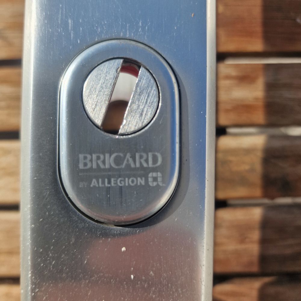 Poign&eacute;e de porte blind&eacute;e Bricard Bricolage