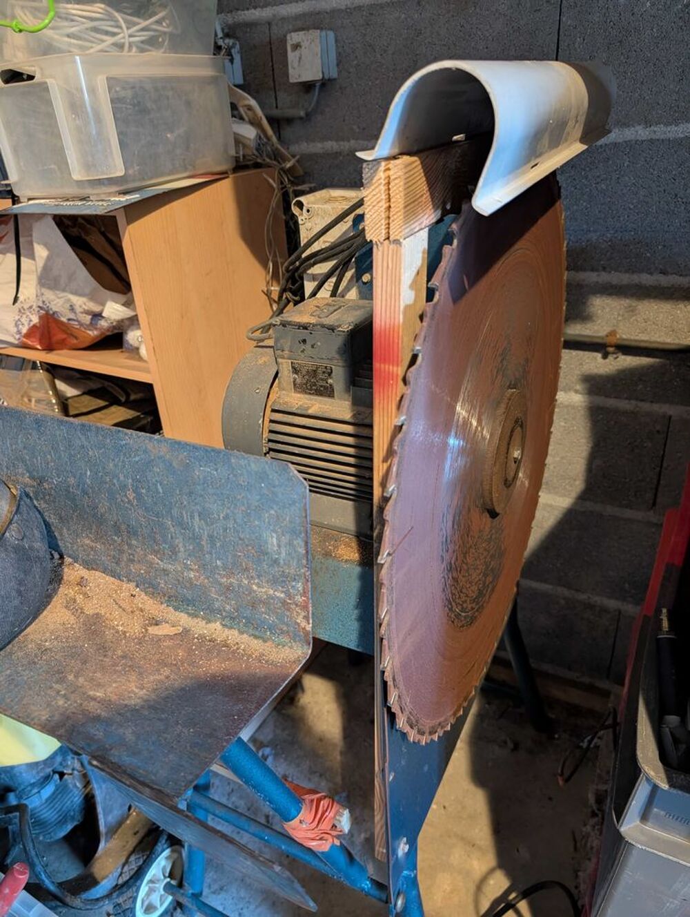 banc de scie &eacute;lectrique 220 Bricolage