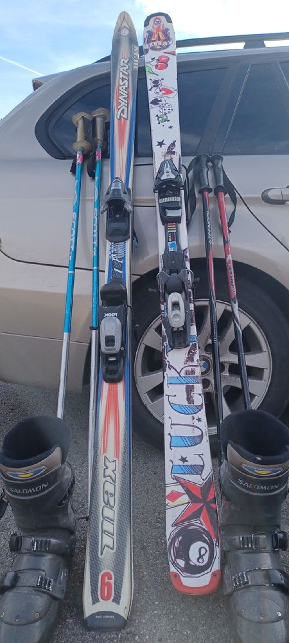 3 paires de skis/batons
Sports