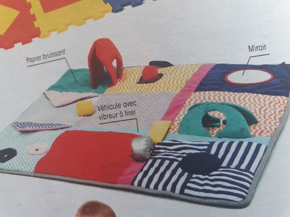 TAPIS D'ACTIVITES et D'EVEIL Jeux / jouets