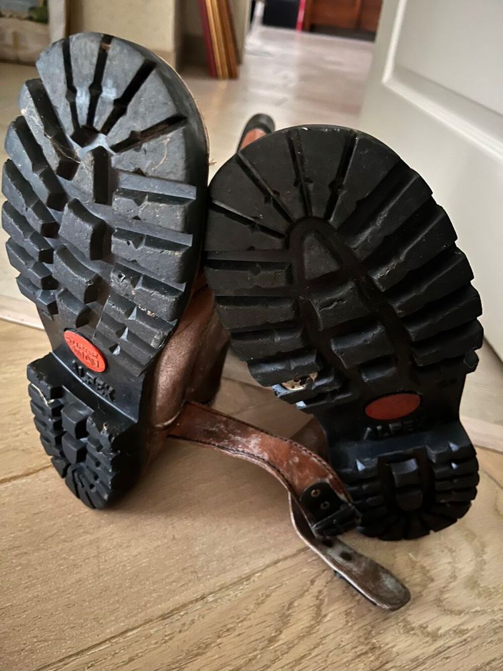 BOTTES MOTO OU CHAMPS.... Chaussures