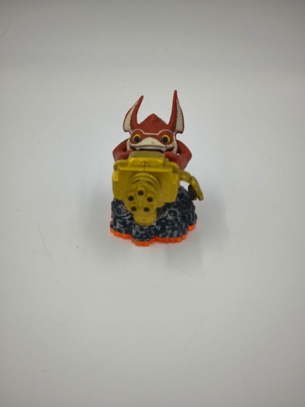 Figurine Skylanders Giants Trigger Happy (Model 84509888) Consoles et jeux vidéos