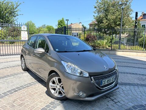 Peugeot 208 1.6 e-HDi 115ch FAP BVM6 Allure * (5 CV)