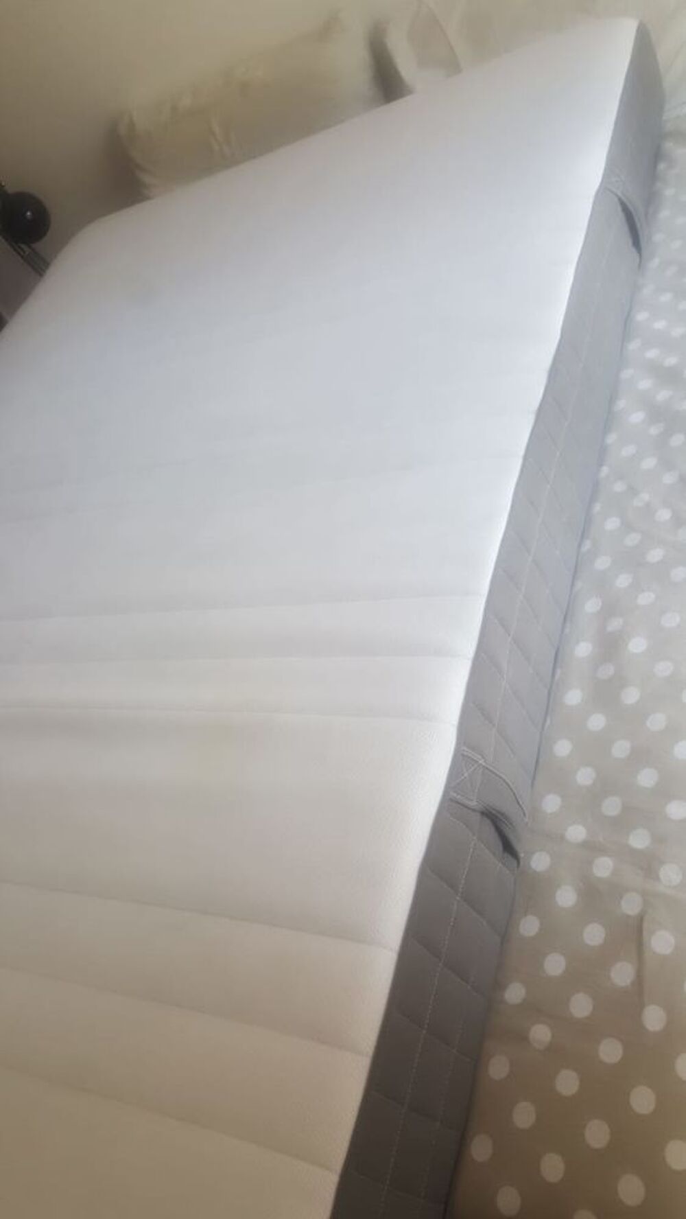Matelas MORGEDAL IKEA latex/mousse haute densit&eacute; Meubles