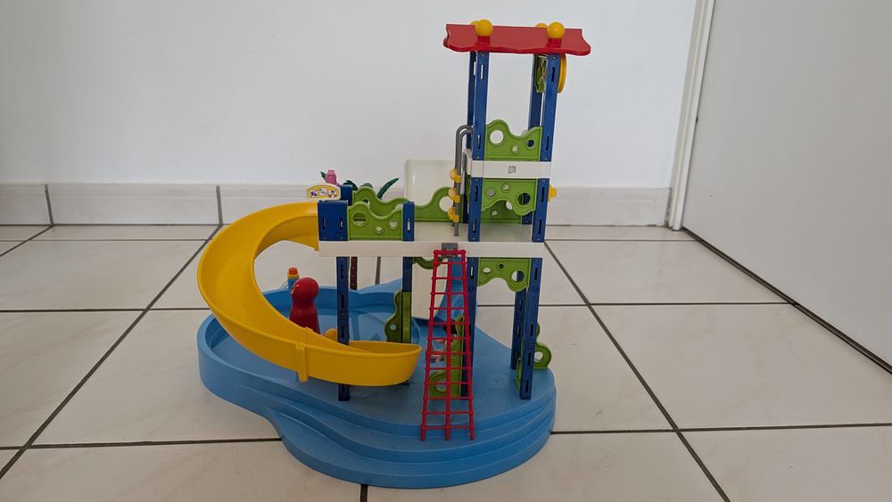 Playmobil Summer Fun - Parc aquatique avec toboggans g&eacute;ant Jeux / jouets