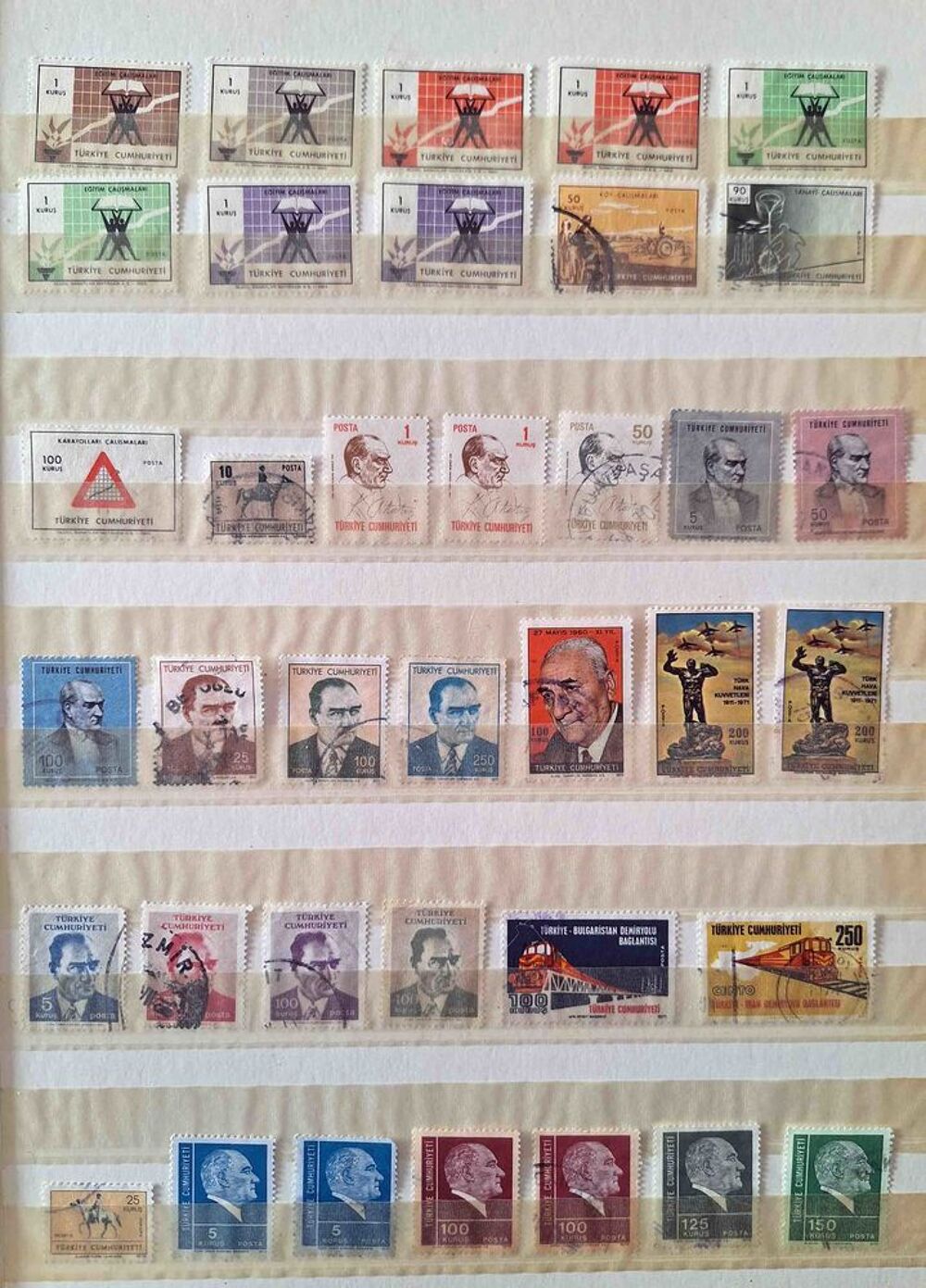 S&eacute;rie de timbres de collection de Turquie 