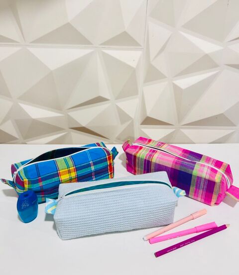 Trousse rectangulaire d'école 12 Saint-François (97)