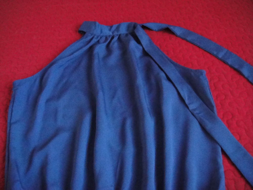 Robe bleue et noire avec dentelle Promod Vtements