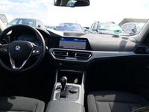 S&eacute;rie 3 Touring 318i 156 ch BVA8 Lounge 2021 occasion 69400 Arnas