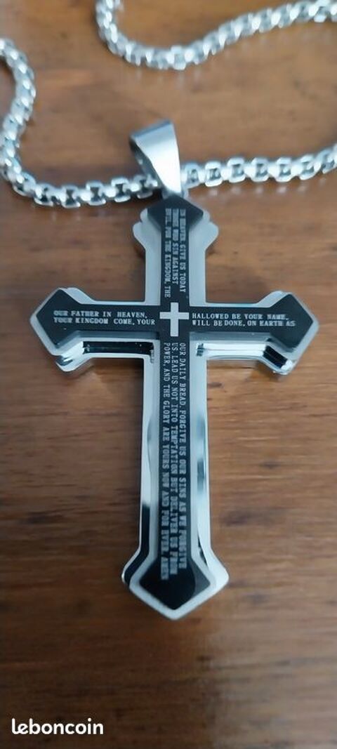 collier pendentif croix en metal titane 30 Flines-lez-Raches (59)