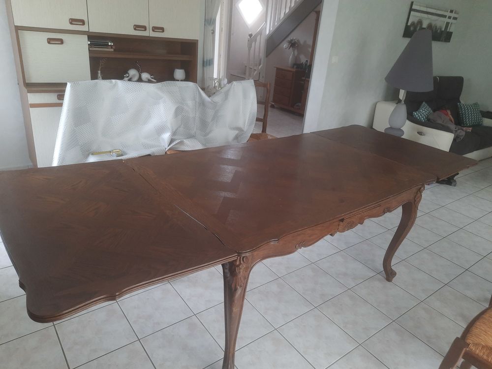 Table avec 6 chaises Meubles