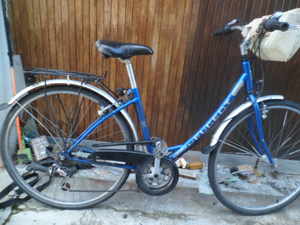 VELO FEMME 28 POUCES Vélos