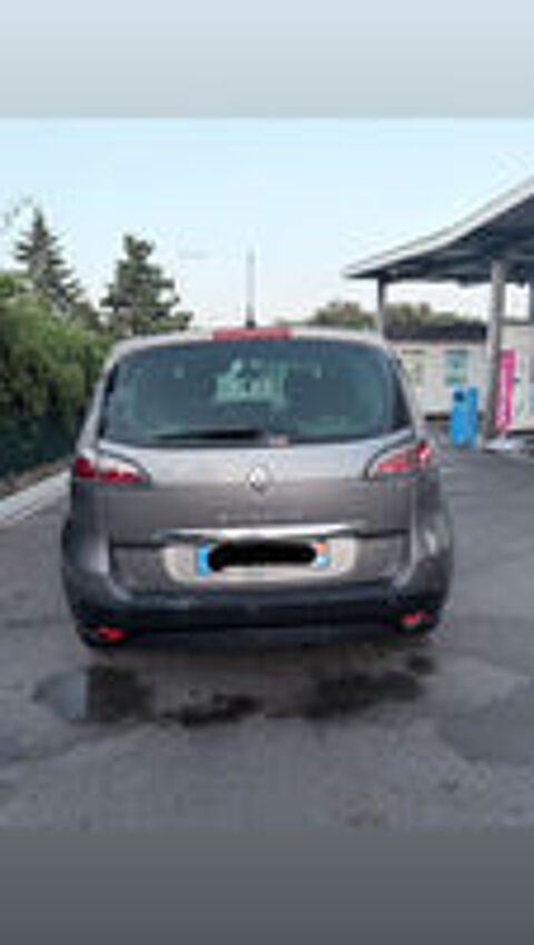 Grand Sc&eacute;nic III Grand Sc&eacute;nic dCi 110 Energy FAP eco2 Dynamique 7 pl 2013 occasion 66000 Perpignan