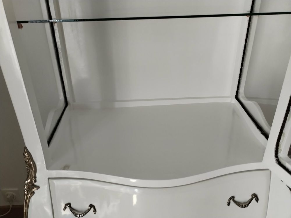 Vitrine baroque blanche et argent Meubles