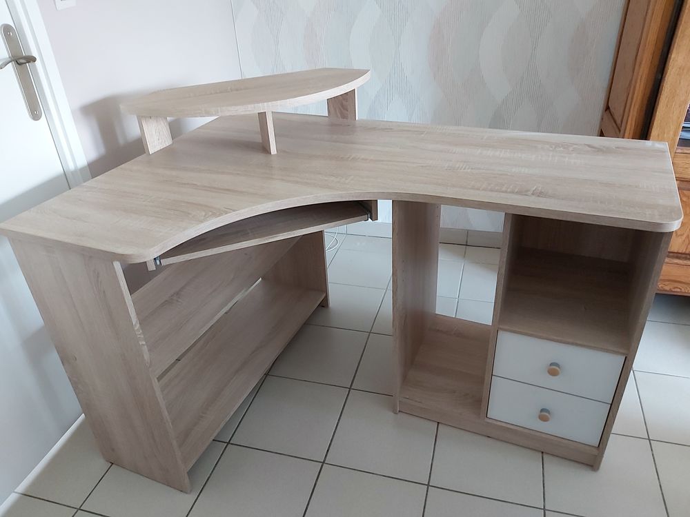 Bonjour , bureau informatique Meubles