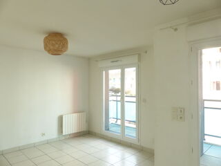  Appartement � louer 2 pi�ces 42 m� Saint-gen�s-champanelle