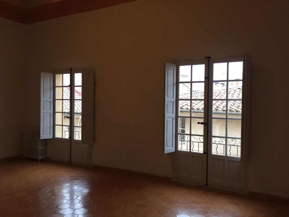 Location Appartement À LOUÉ APPARTEMENT TYPE 3/4 CV AIX-EN-PROVENCE Aix-en-provence