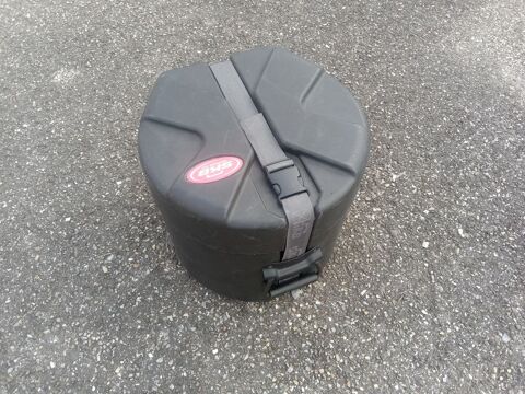 2 flycases SKB pour DRUMS 150 La Verpilli�re (38)