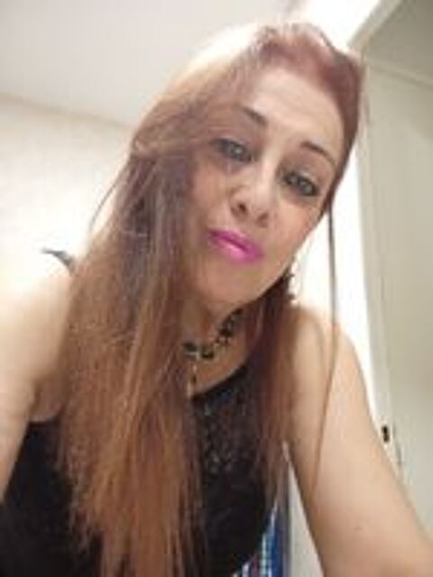   JF. Cherche h ménage ou repassage 
