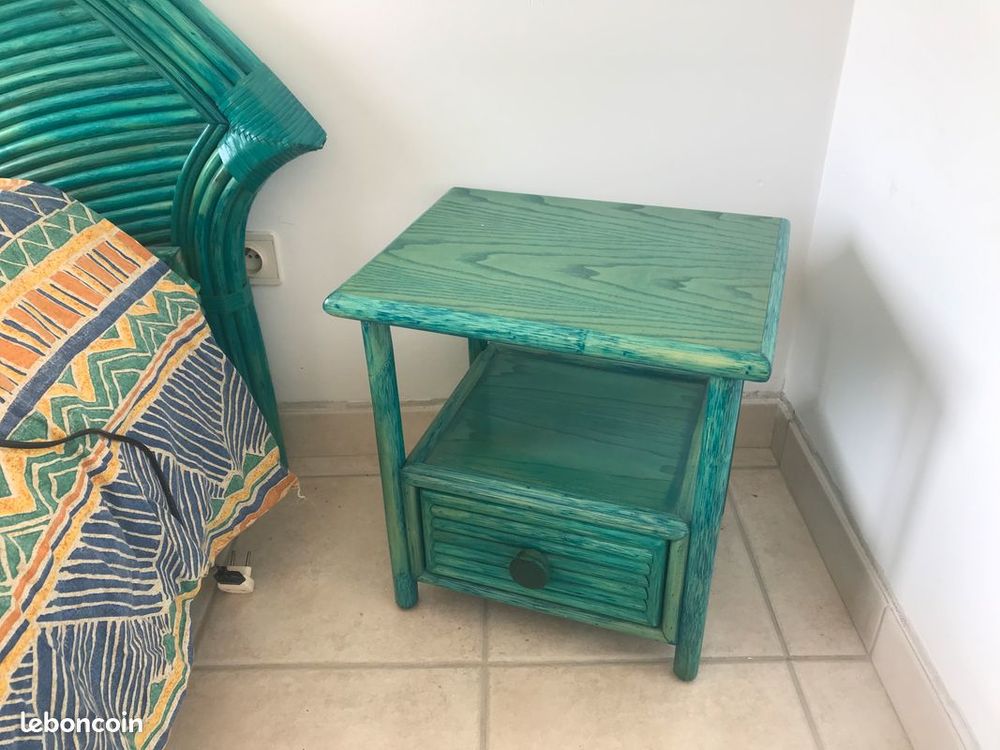 Lit double &amp; commode &amp; chevet en rotin haut de gamme Meubles