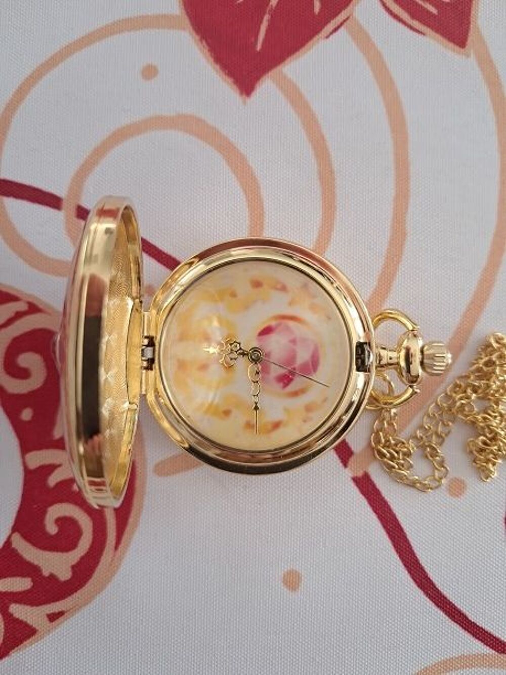 Montre gousset Sailor Moon Collier manga anime TV s&eacute;rie bijo Bijoux et montres