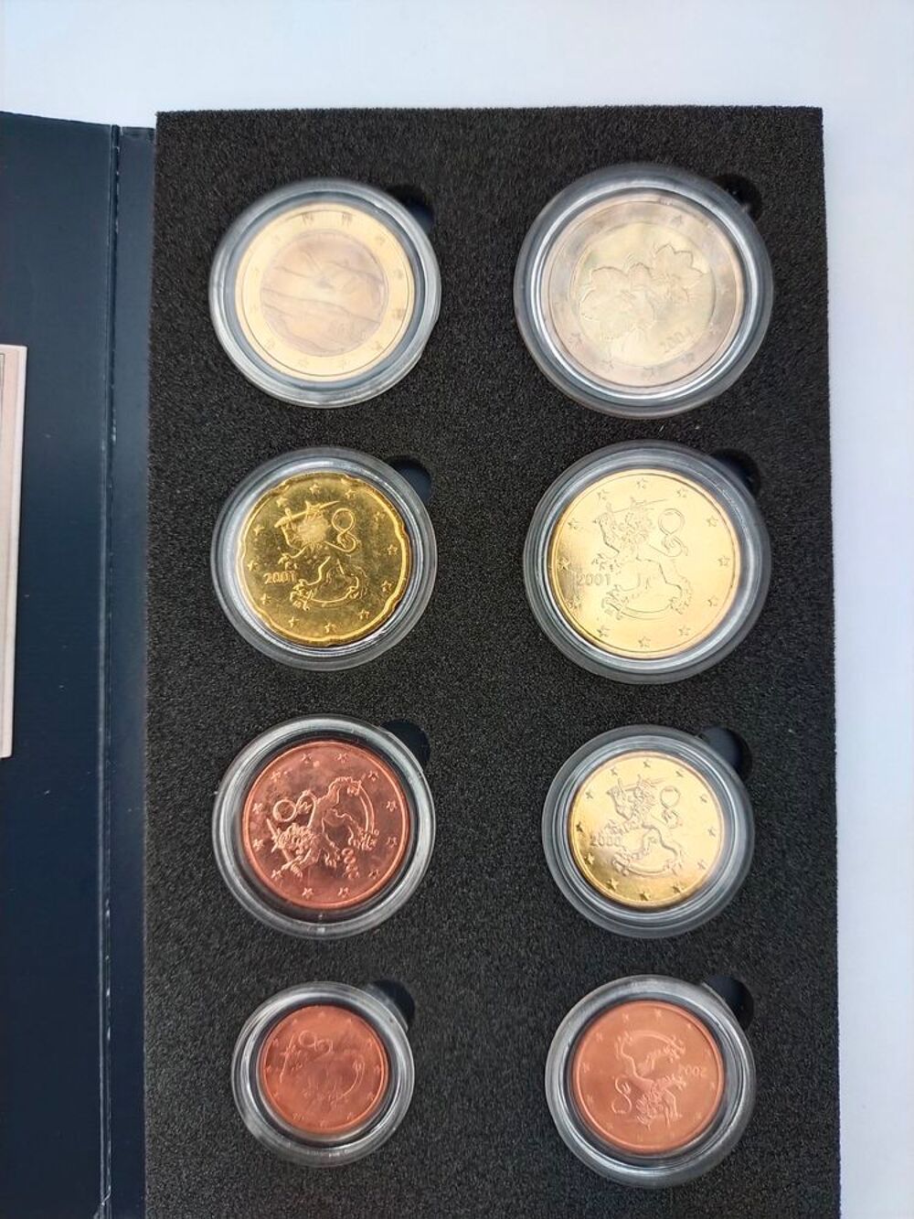 kit de 8 pi&egrave;ces de finlande ann&eacute;e 2004 