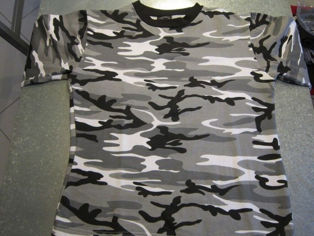 Sweat shirt camouflage S - neuf (2) Vêtements