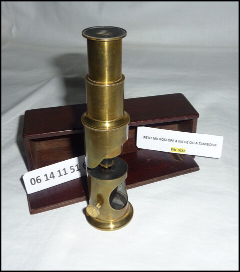MICROSCOPE EN COFFRET 50 Chteauneuf-Val-Saint-Donat (04)