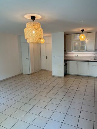  Appartement  vendre 4 pices 82 m