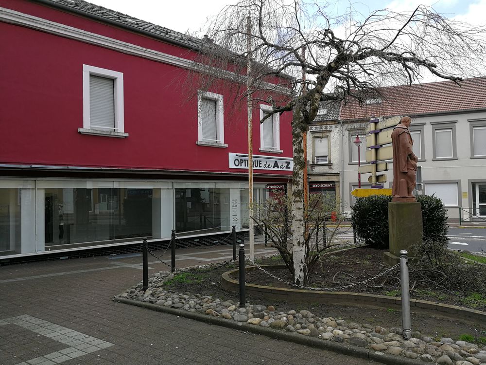 Location Autre Local commercial en PLEIN CENTRE VILLE de l'HOPITAL L'hôpital