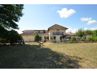  Maison à vendre 14 pièces 252 m²