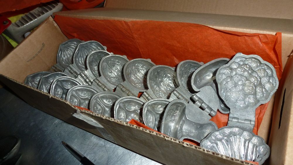 1 LOT de 9 moules en &eacute;tain pour glacier, collectionneur
Electroménager