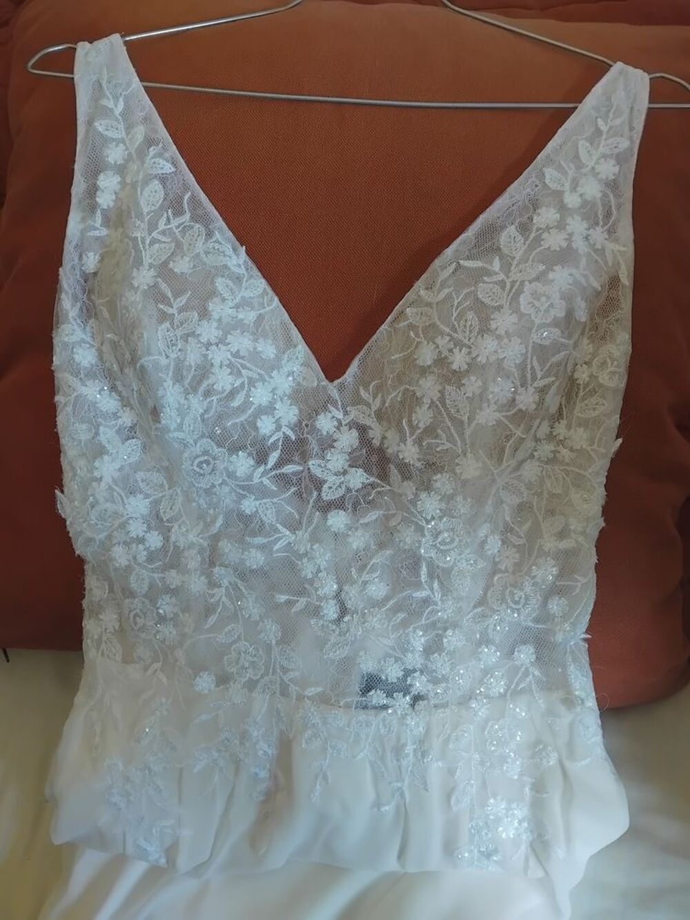 Belle robe de mari&eacute;e Vêtements