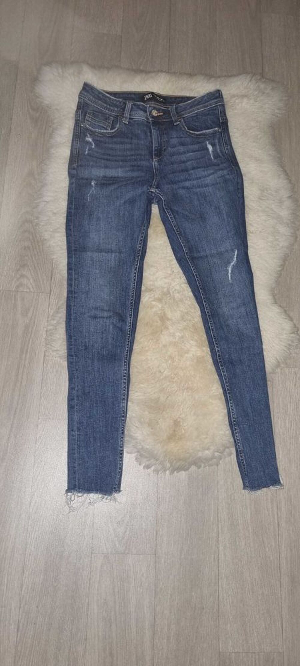 Lot de 12 Jeans Zara et autres Vêtements