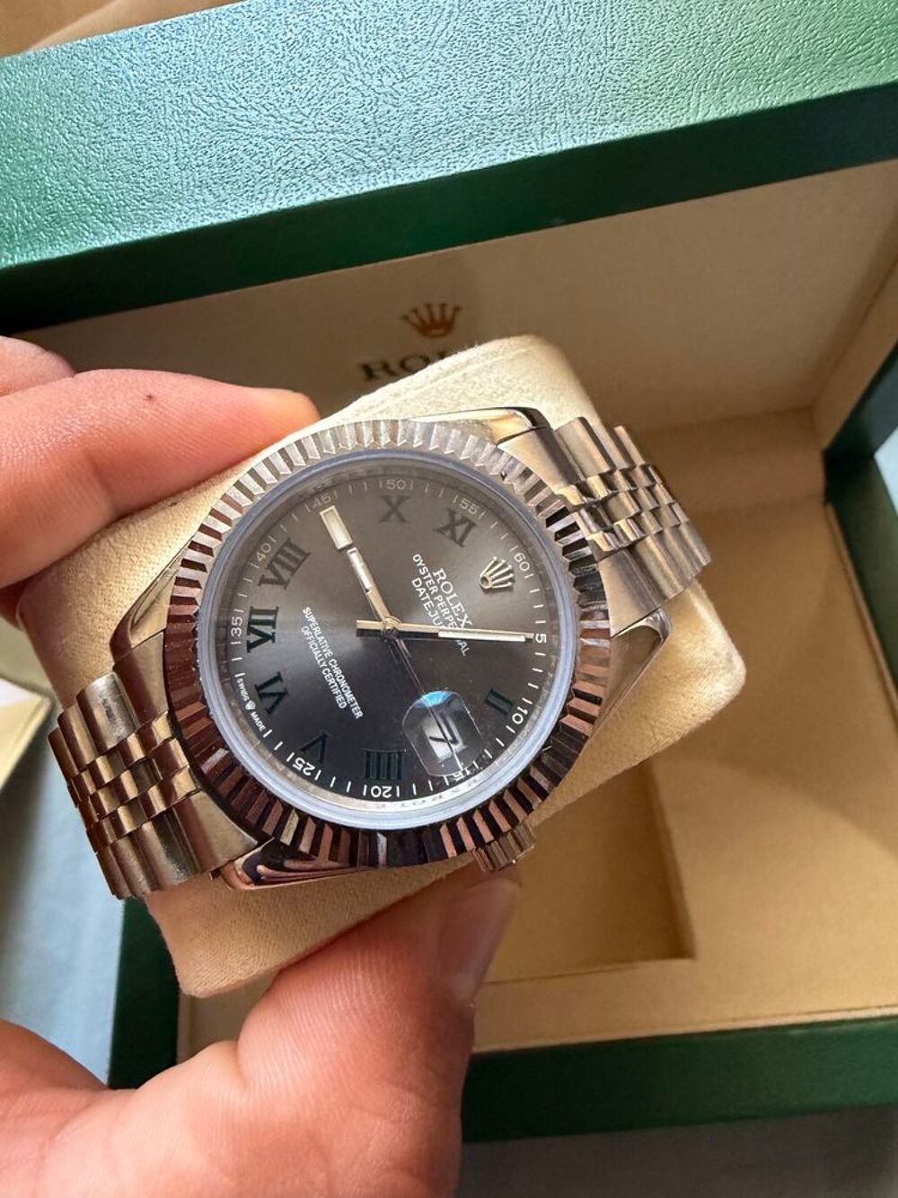 r&eacute;plique montre 