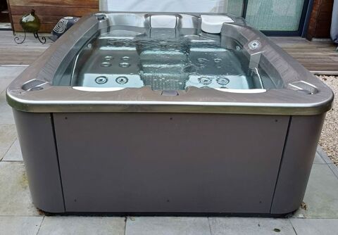 SPA 3 PLACES 6000 Sautron (44)