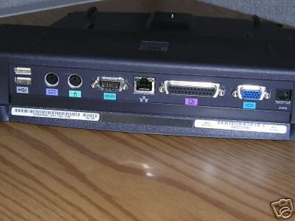 station r&eacute;plicateur Dell latitude C/port II etat neuf Matériel informatique