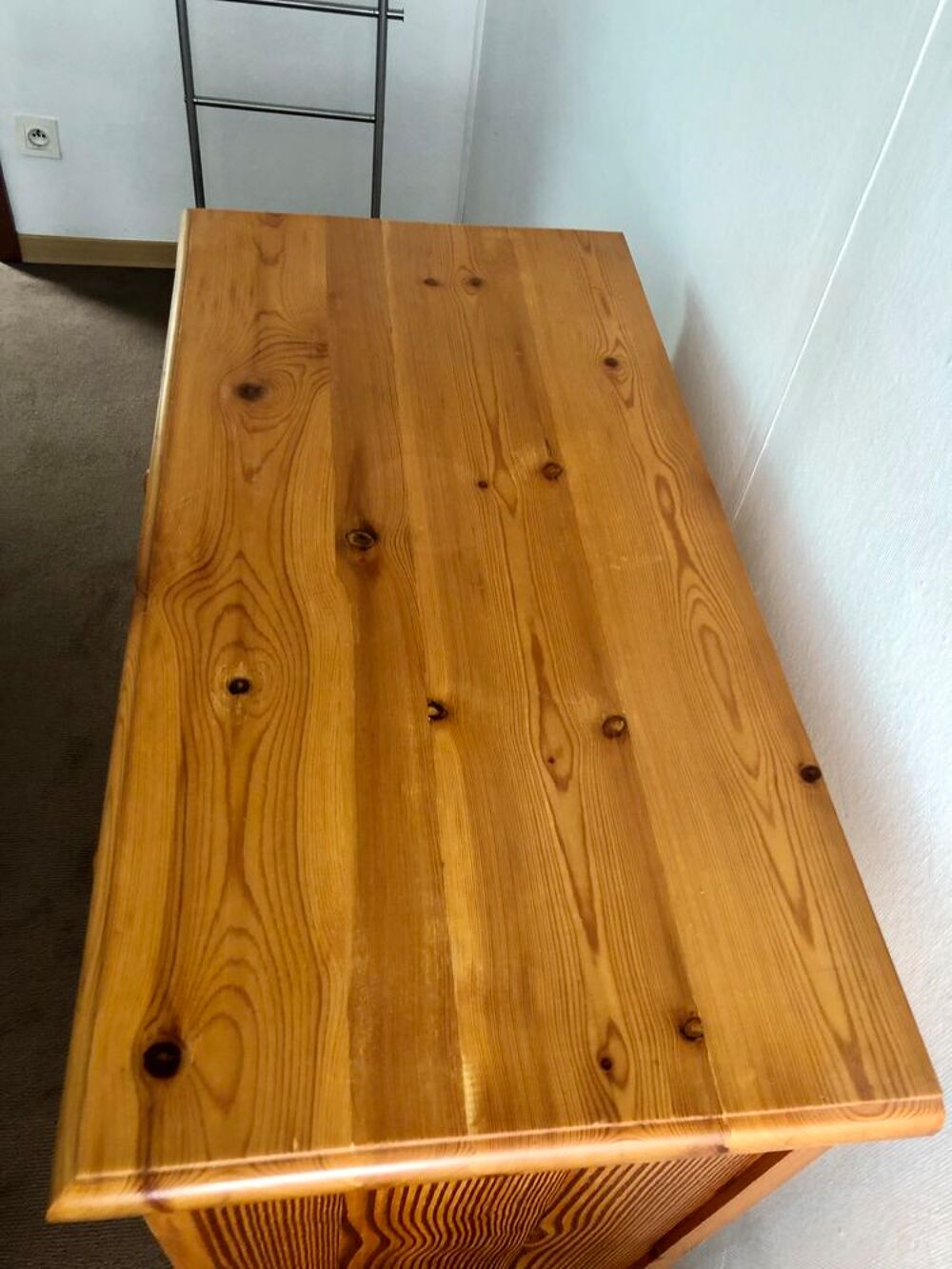 Commode en pin Meubles