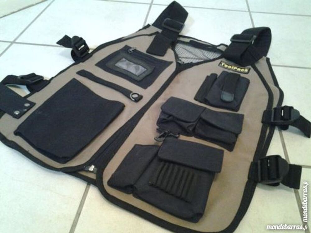 Gilet Multipoche TOOLPACK sp&eacute;cialement pour ouvrier Bricolage