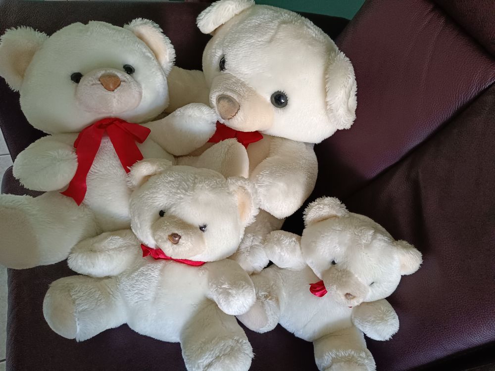 Famille nounours peluches Jeux / jouets