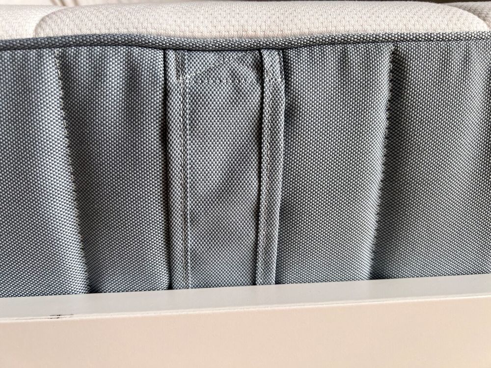 Matelas 140x200 &agrave; ressorts ensach&eacute;s tr&egrave;s bon &eacute;tat liquidatio Meubles