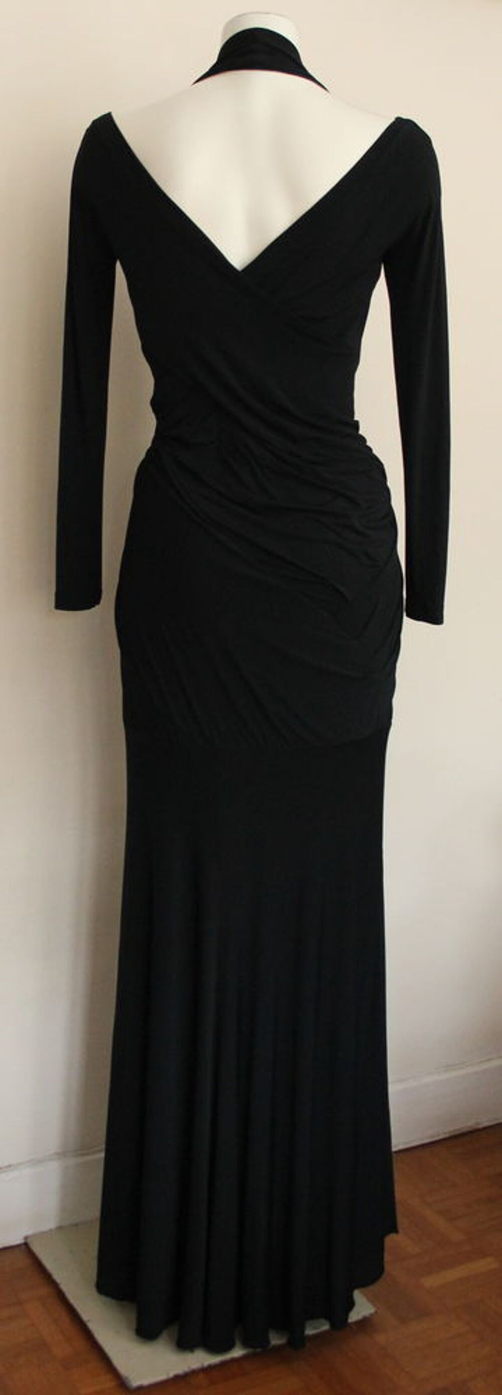 Robe longue drap&eacute;e DONNA KARAN 
T.L ou 40/42 Fr Vêtements