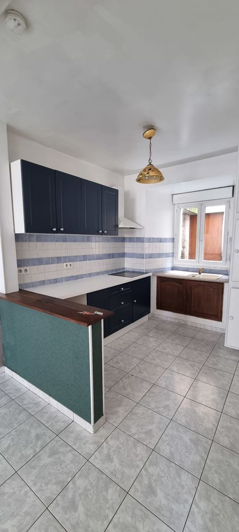 Location Appartement T2, a LISLE, c'est un rez de chaussée, Lisle