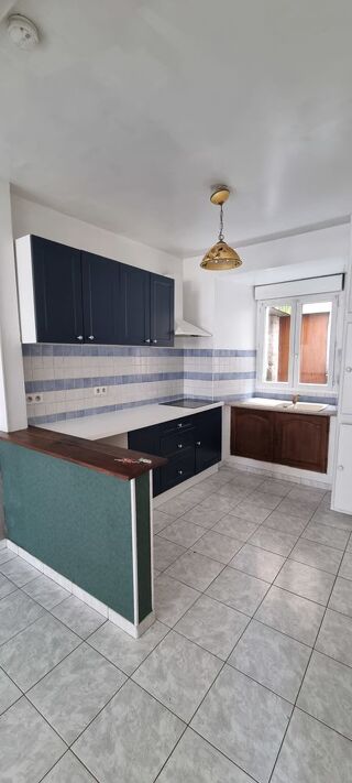  Appartement à louer 2 pièces 42 m²