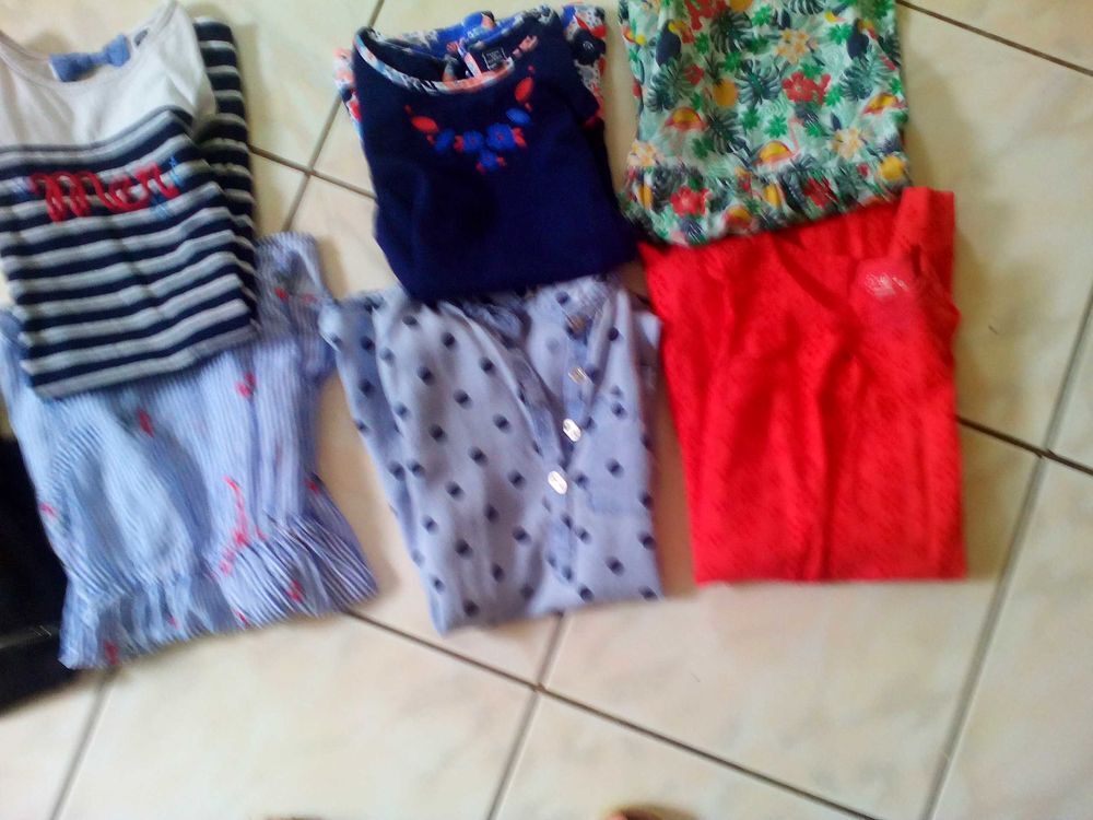 robe lots de quatre Vêtements enfants