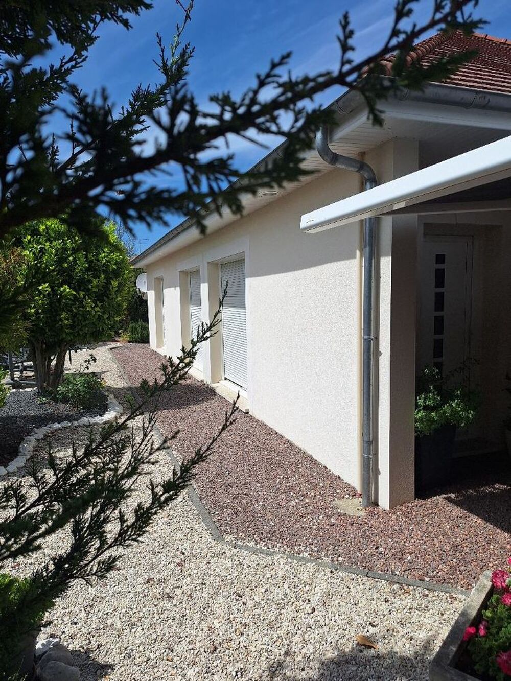 Vente Maison au coeur du village 
de MARIGNY-LE-CHATEL Marigny-le-châtel