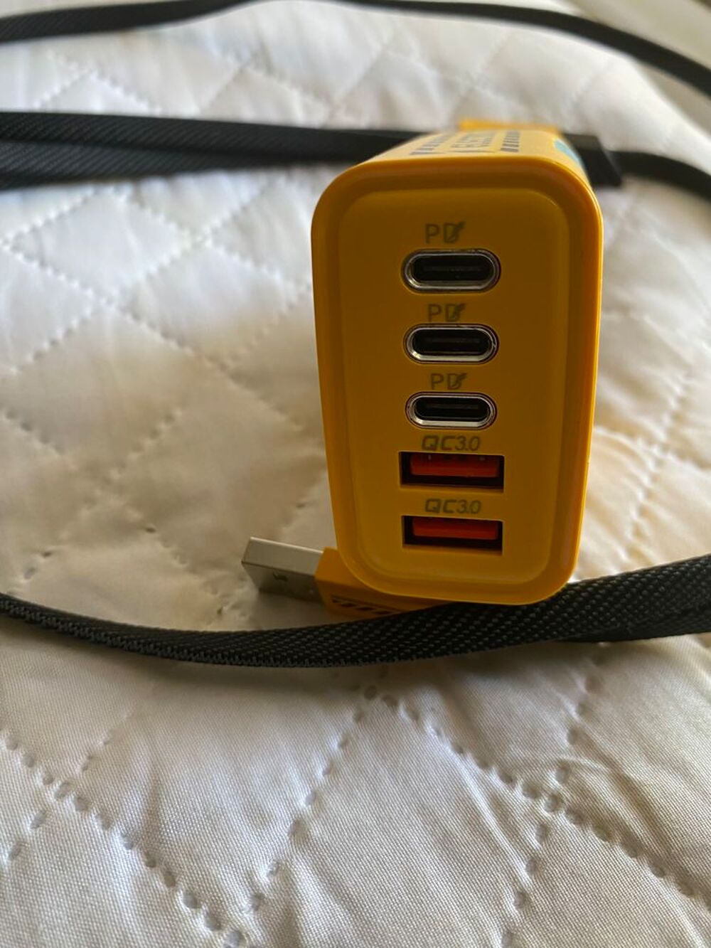 Chargeur 240w &amp; son c&acirc;ble de charge 240w Téléphones et tablettes