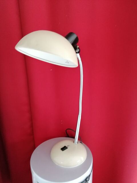 lampe de bureau 20 Villeneuve-Loubet (06)