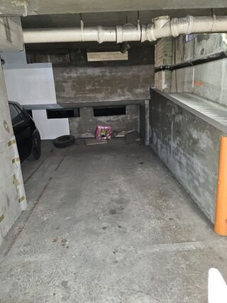  Parking / Garage à vendre 12 m² Paris